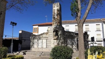 Cruz de los Caídos en Ocaña. Fuente: https://www.turisteandoelmundo.com/post/ocana-toledo.